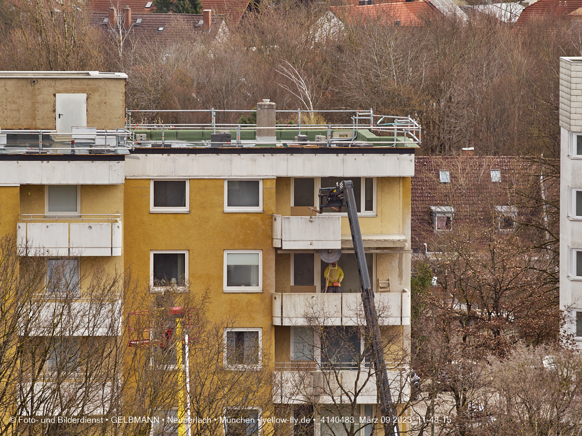 09.03.2023 - Fassadensanierung und Balkonentfernung am Karl-Marx-Ring 57c